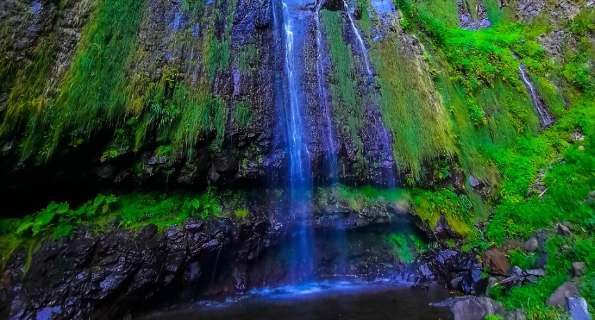 Best waterfall in Madeira- Agua D'alto-Waterfall in Faial